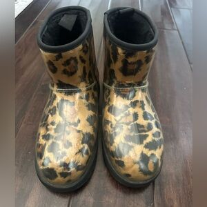 UGG womens Leopard Print clear Boots